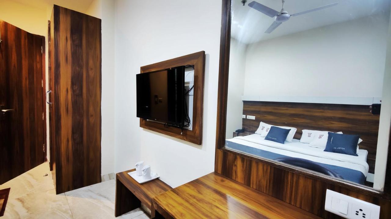 Hotel 21 Next To Chd Railway Station Chandīgarh エクステリア 写真