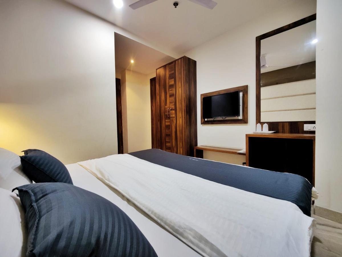 Hotel 21 Next To Chd Railway Station Chandīgarh エクステリア 写真