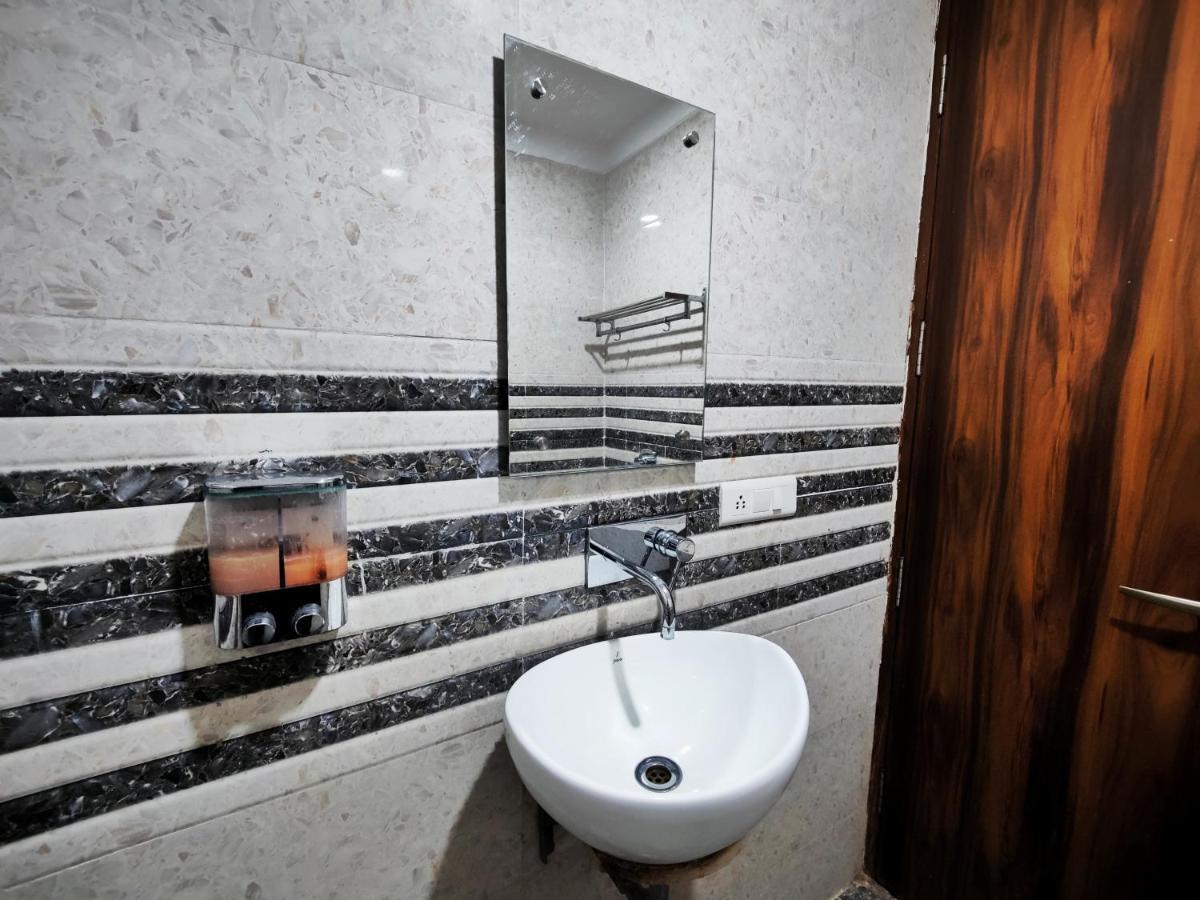 Hotel 21 Next To Chd Railway Station Chandīgarh エクステリア 写真